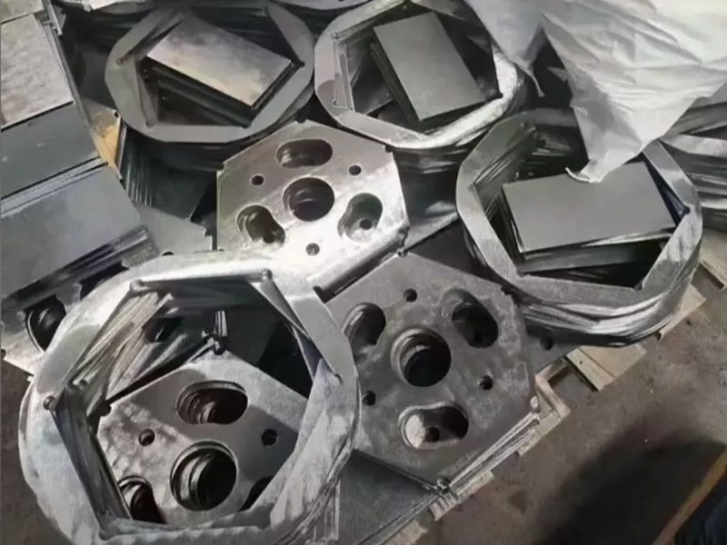 Części z blachy wycinane laserowo ze stali stopowej