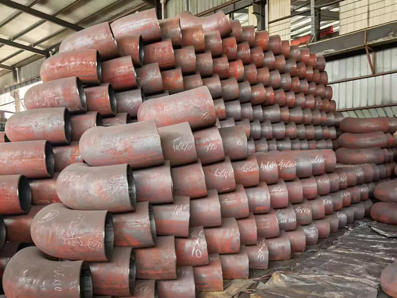 Łokieć ze stali węglowej